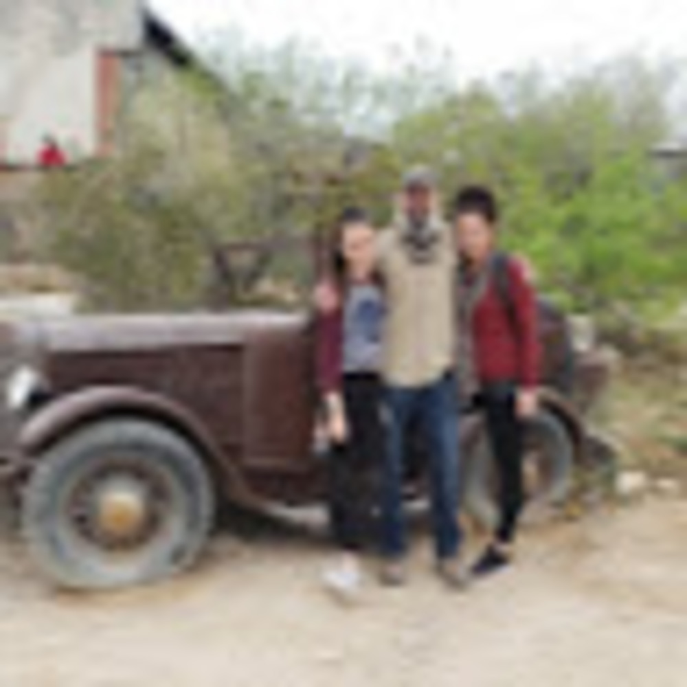 Meet your Posher, Cara